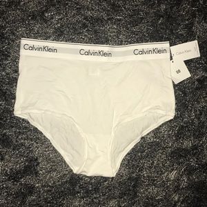 BRAND NEW never worn Calvin Klein hipster panties